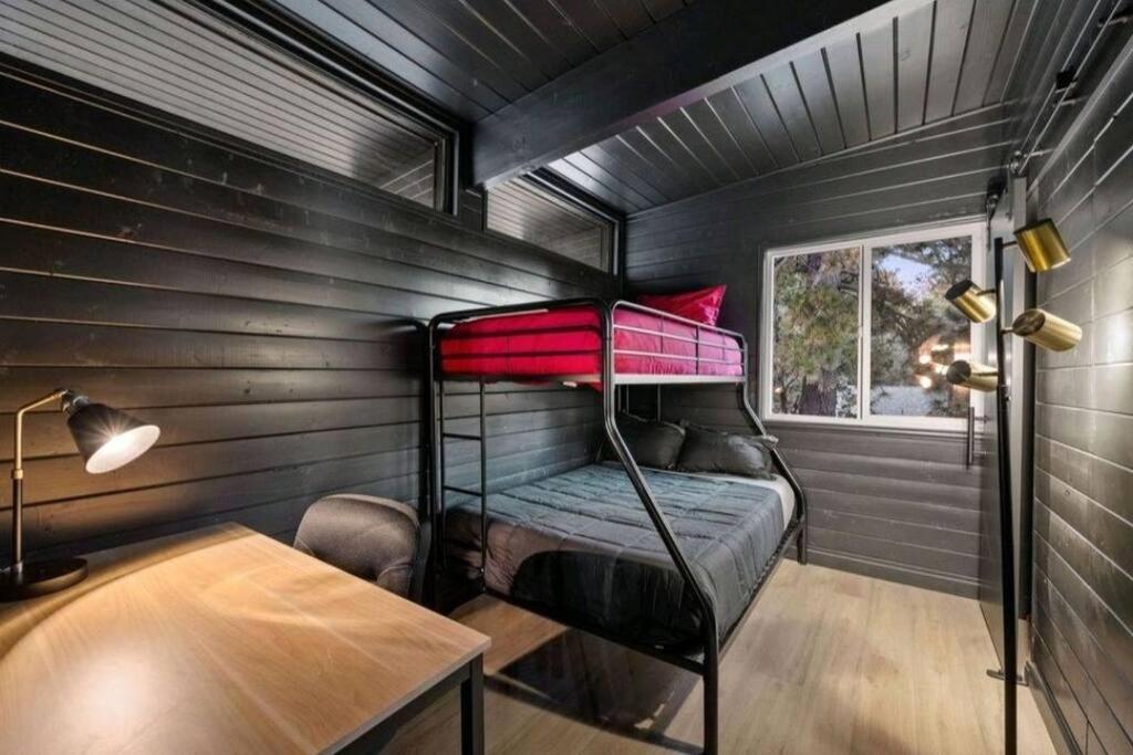 Updated Mountain Cabin Retreat With 180 Views Off Deck And Balcony Running Springs Exteriér fotografie
